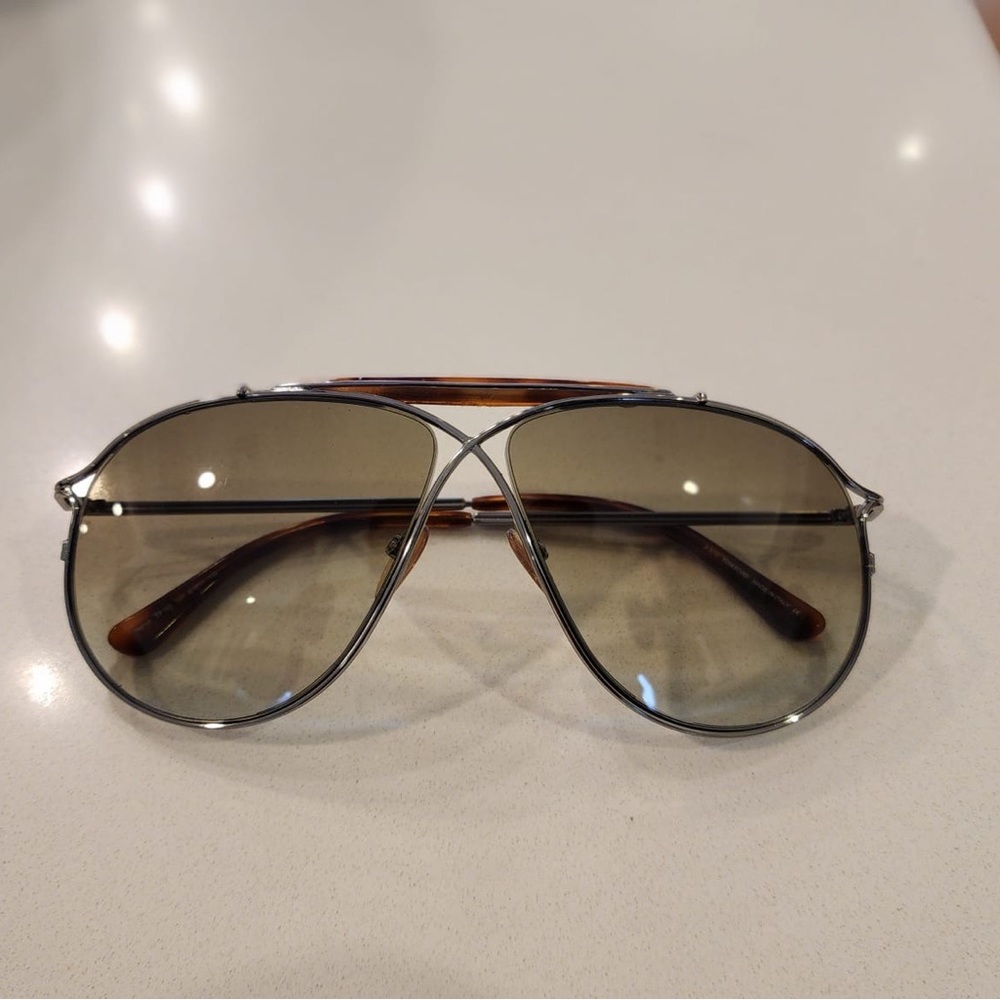 Tom Ford Aviator Sunglasses Great Condition with Original Packaging